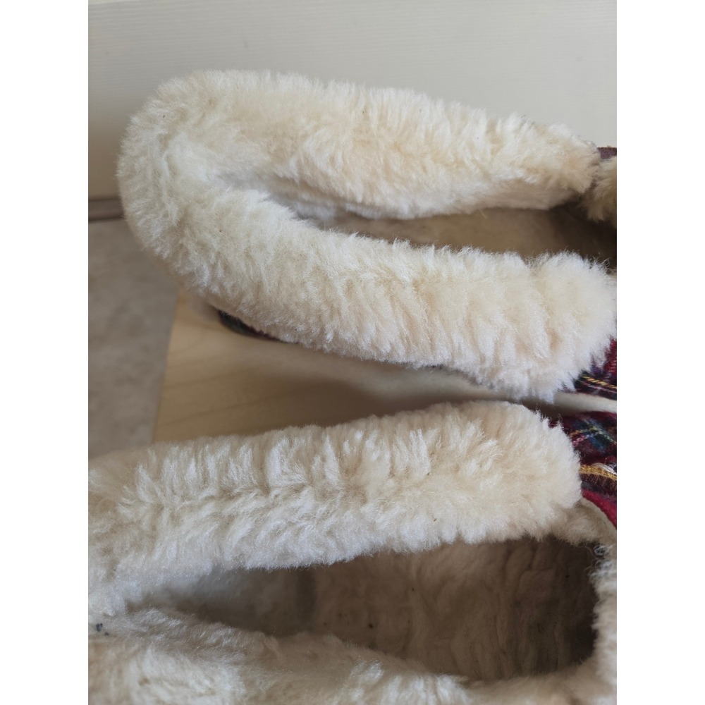 Womens Red‎ Plaid Flannel Moccasin Slippers Faux Fur Lined Size 9 Medium - Picture 5 of 11